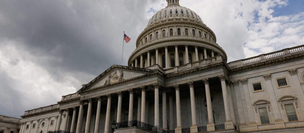 US National Debt Surpasses $40 Trillion as Interest Costs Put Growing Pressure on Economy