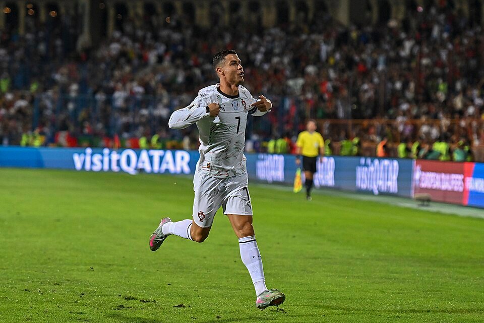 Cristiano Ronaldo Hints at the End of His Football Career: “This Is Probably My Last Year”
